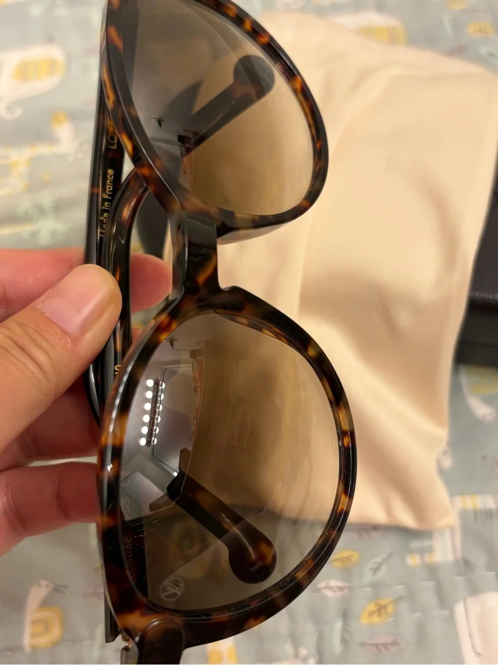 Louis Vuitton Sunglasses (PRICE FIRM)